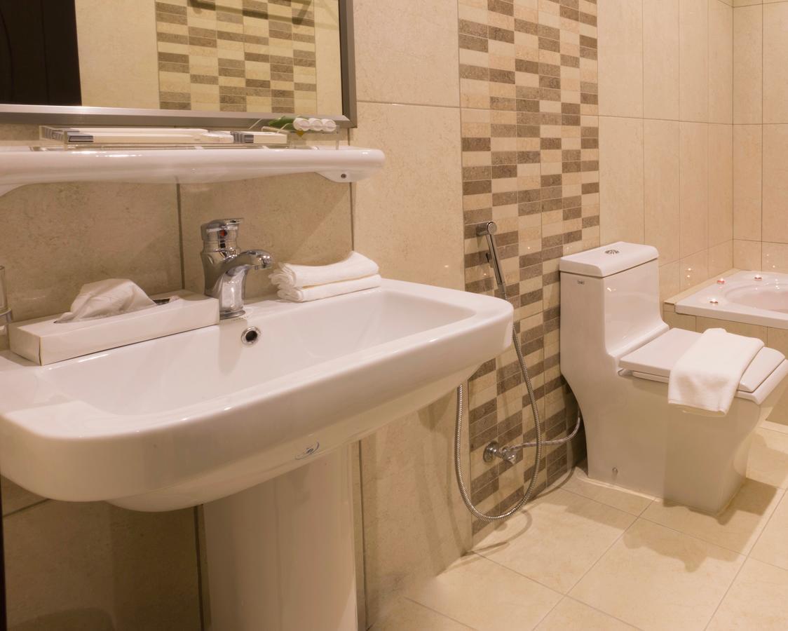 Ayam Lilian Aparthotel Burajda Exteriér fotografie